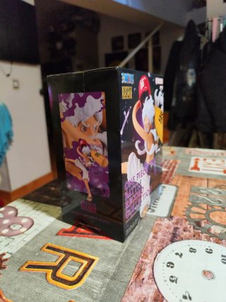 Figura One Piece Luffy Gear 5 Banpresto