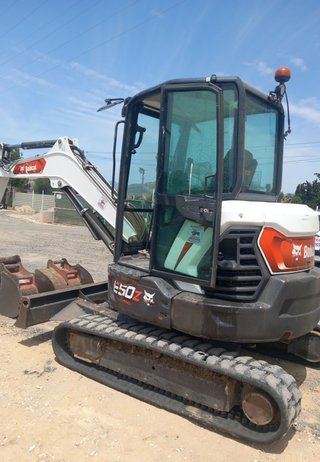 Miniexcavadora Bobcat E50Z 500kg