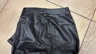 Pantalones Zara efecto piel negros
