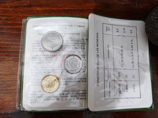 Pruebas Numismáticas España 1977 1,5 y 25 pesetas