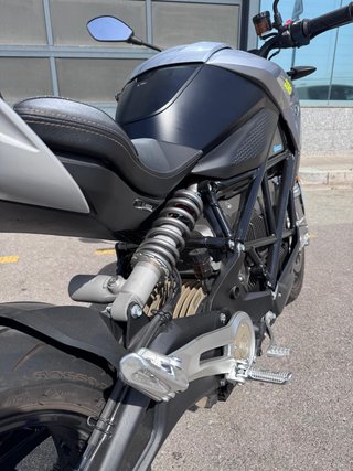 Moto Zero S Naked Negra/Plata