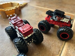 Pista Doble Lanzamiento Hot Wheels Monster Trucks