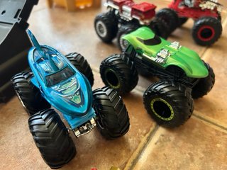 Pista Doble Lanzamiento Hot Wheels Monster Trucks