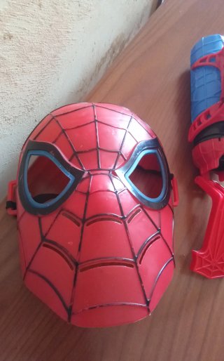 Kit Spiderman Maschera, Guanto e Lancia Ragnatele