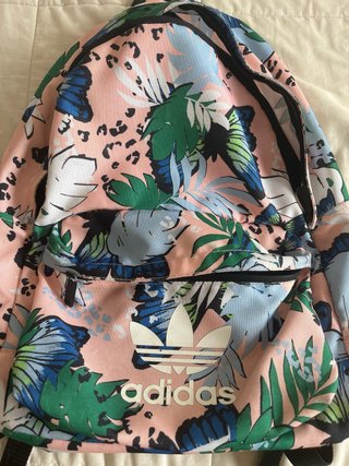 Mochila Adidas Estampado Floral Mariposas