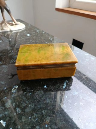 Joyero vintage dorado y verde