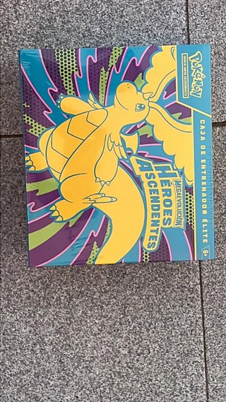 Pokémon Caja Entrenador Élite Ascendentes