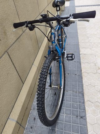 Bicicleta Mongoose Alta Azul