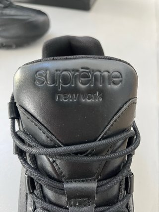 Nike Air Max 95 Lux x Supreme Negro