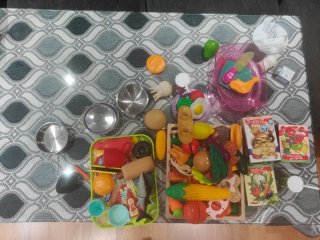 Cocinita de juguete con accesorios
