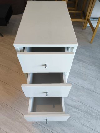 Pack Muebles Habitación: Cómoda, Cama y Lámpara