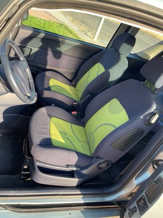 Peugeot 1007 con tan solo 51 mil kilometros