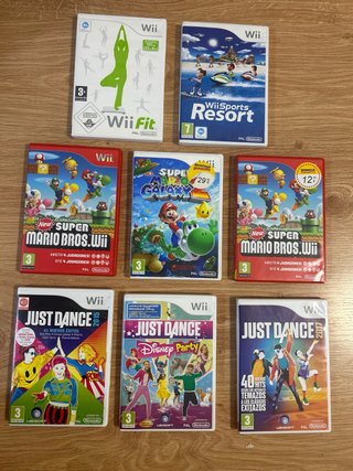 Consola Wii+3 mandos+2 Joysticks+WiiFit+8 Juegos