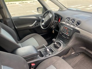 Ford Galaxy 2012