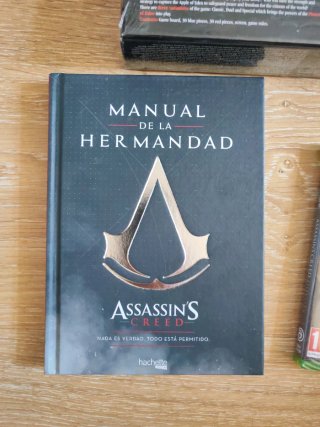 Lote pack  artículos Assassins creed videojuegos