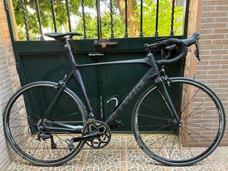 B'Twin Mach 700 (Carbono)