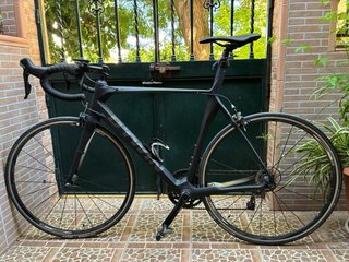 B'Twin Mach 700 (Carbono)