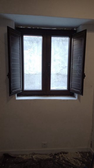 Ventana PVC con contraventanas