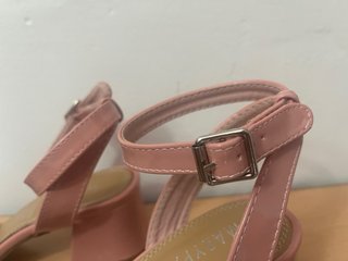 Sandalias tacón rosa chicle T.38