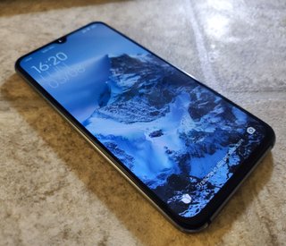 Xiaomi Mi9 SE (64 GB + 6 GB ram)