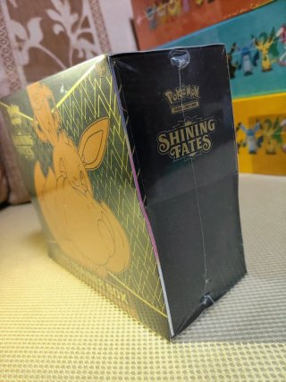 ETB Pokémon Shining Fates Inglés Sellada