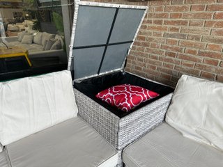 Terraza  + mesa de centro + y almacenaje