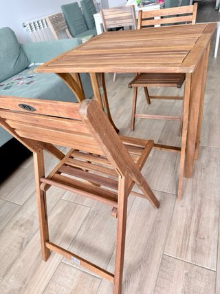 Conjunto Mesa y 2 Sillas Plegables Madera. Terraza