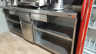Mueble cafetero inox 2.5m