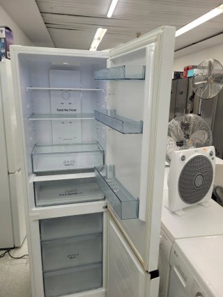 ☆Nevera Hisense Combi Garantía + Entrega☆