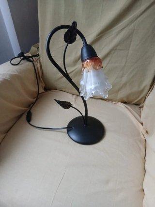 Lámpara de techo y mesillas
