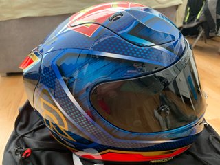 Casco HJC RPHA 11 Superman