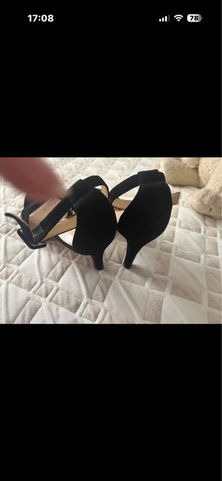 Sandalias negras Unisa nuevas talla 40 de 90€ a 45