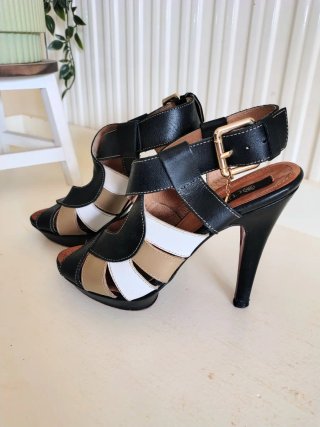 Sandalias Cuplé Piel Tacón Plataforma T36