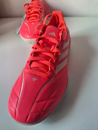Zapatillas Adidas Fútbol Rosa y Blanco