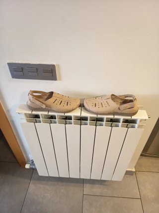 Sandalias de piel para mujer