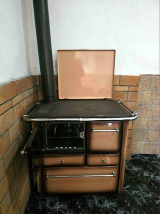 Cocina de leña esmaltada con horno
