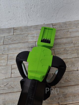 Tagliasiepi a Batteria Greenworks