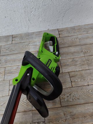 Tagliasiepi a Batteria Greenworks