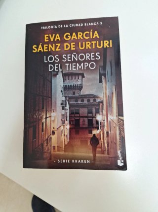 Los señores del tiempo: Trilogía de la ciudad b...