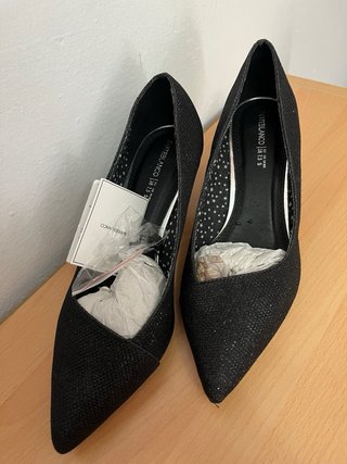 Zapatos de tacón negros con purpurina talla 38