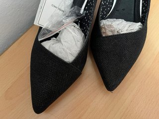 Zapatos de tacón negros con purpurina talla 38