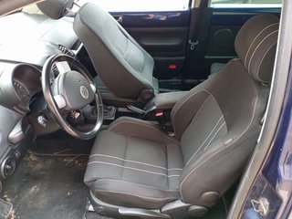 VOLKSWAGEN new beetle