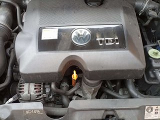 VOLKSWAGEN new beetle
