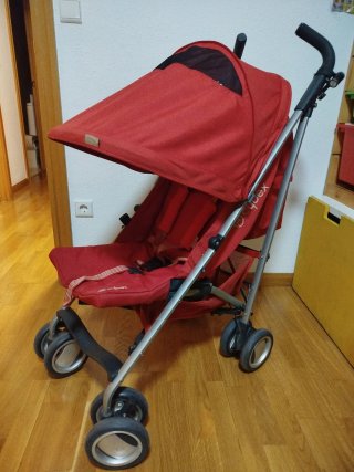 Silla de paseo Cybex roja