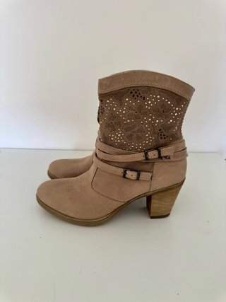 Stivaletti Nero Giardini Beige Donna