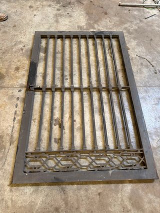Puerta de Hierro Forjado con Diseño