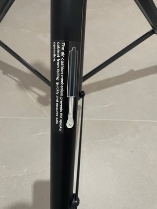 2 Trípodes para altavoces Soundking SB309.