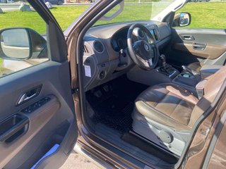 VOLKSWAGEN amarok