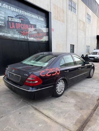 TAPA EXTERIOR COMBUSTIBLE Mercedes-Benz E Berlina (BM 211)(01.2002->)