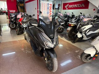 Honda Forza 125 Maxi Scooter